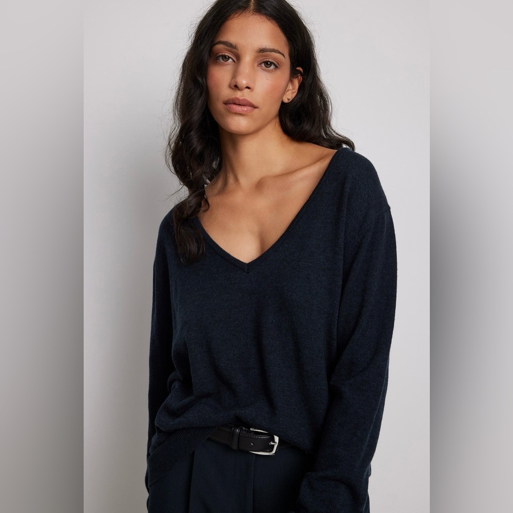 NA-KD x Claire Rose Knitted V-Neck Sweater